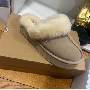 UGG Women's disquette platform slippers